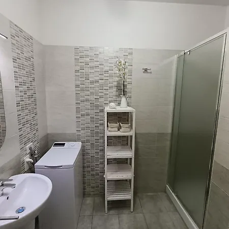 La Via Di Casa *